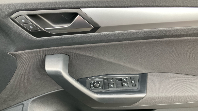 Volkswagen T-Roc 1.5 TSI Match 5dr DSG Petrol Hatchback